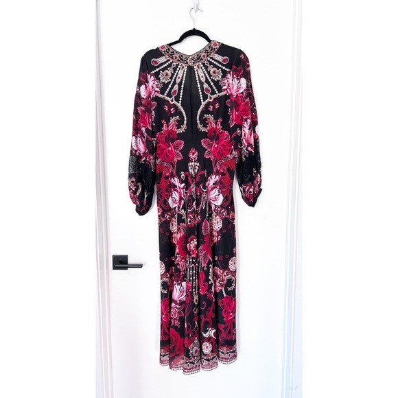 Camilla SISTERHOOD OF THE ROSE
BLOUSON SLEEVE V NECK
DRESS W LACE - Picture 9 of 9